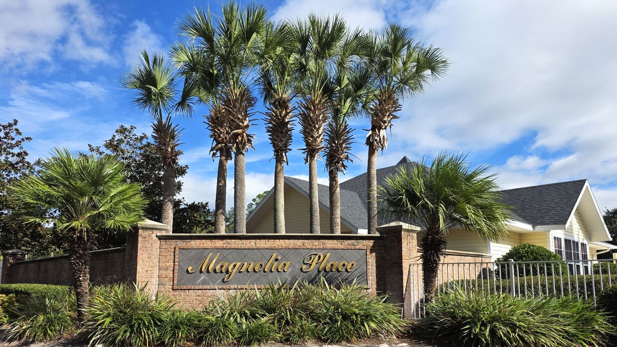 FOR RENT, 2 bedroom 2.5 bathroom townhouse - FOR RENT, 2 bedroom 2.5 bathroom townhouse