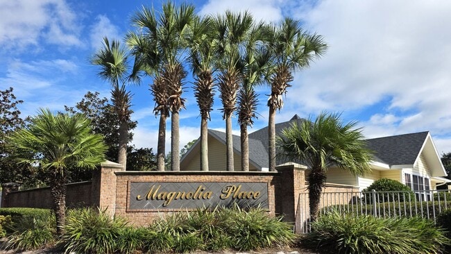 FOR RENT, 2 bedroom 2.5 bathroom townhouse - FOR RENT, 2 bedroom 2.5 bathroom townhouse