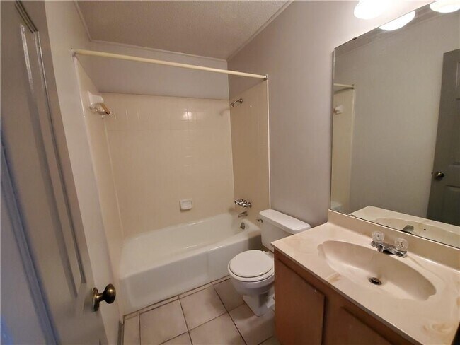 Building Photo - 375 Fantail Loop