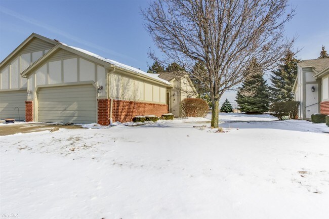 Building Photo - 42232 Aspen Ct