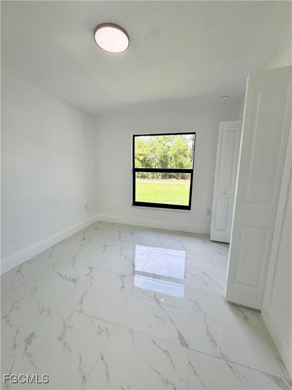 Building Photo - 668 Chemstrand St E