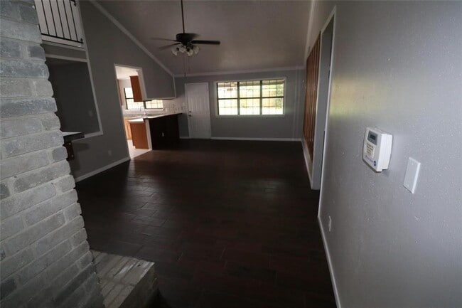 Building Photo - 17511 Mallet St