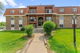 Building Photo - 1195 Meadow Ln