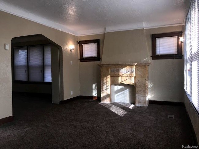 Building Photo - 5967 Courville St