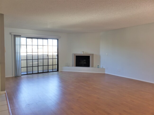 Building Photo - Denny Avenue Apartments