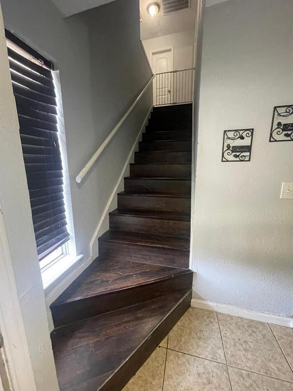 Foto del edificio - 7824 Windward Passage St