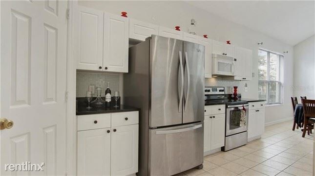 Foto del edificio - 6 br, 3 bath House - 8105 Sun Palm Dr