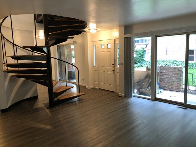 Foto del edificio - 2191 Willowgrove Ave