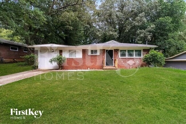 Building Photo - 1836 Evans Dr SW