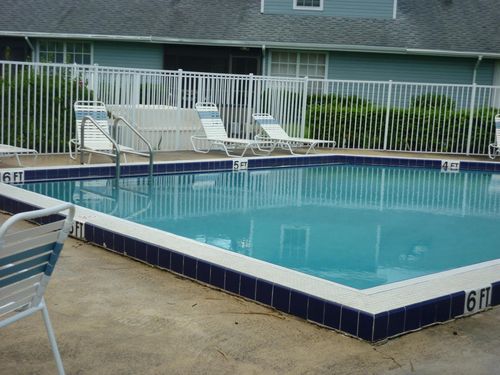 Building Photo - 3823 Island Club Cir E