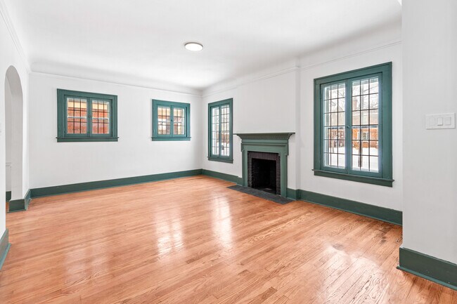 Foto del edificio - 4767 Sturtevant St