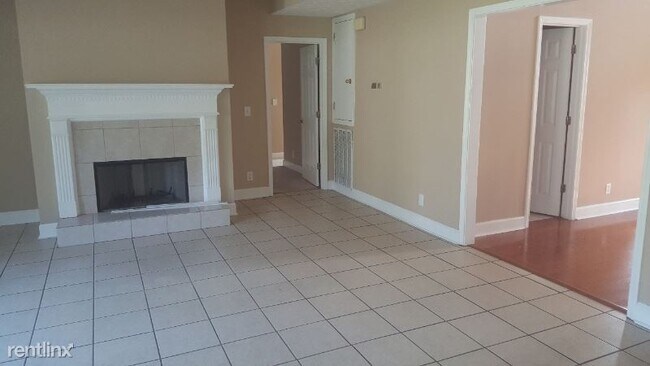 Building Photo - 3 br, 2.5 bath House - 1092 Old Ware Rd