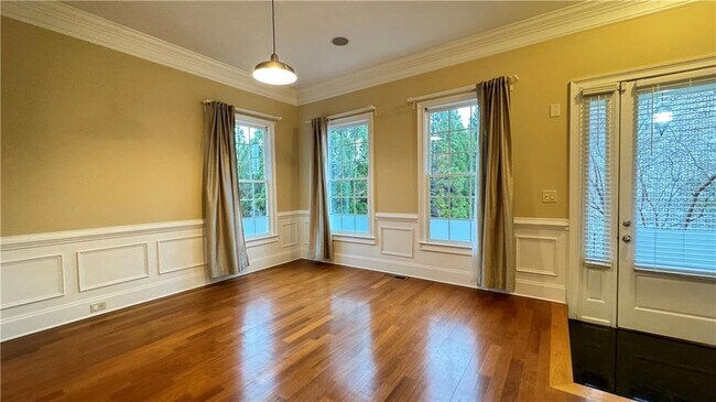 Foto del edificio - 981 Pearl Point NE