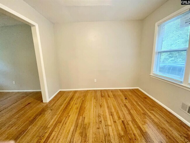 Building Photo - 101 Woodcrest Dr