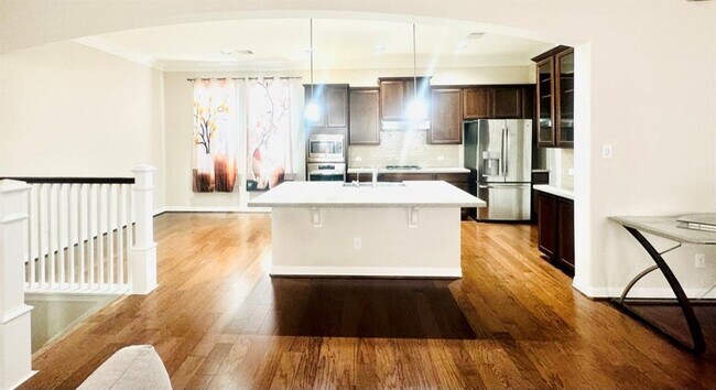 Foto del edificio - 456 N Live Oak St