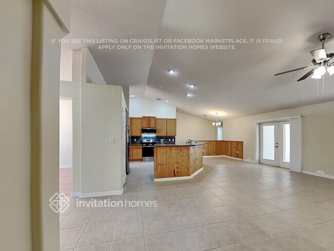 Foto del edificio - 7250 Glentry Ave