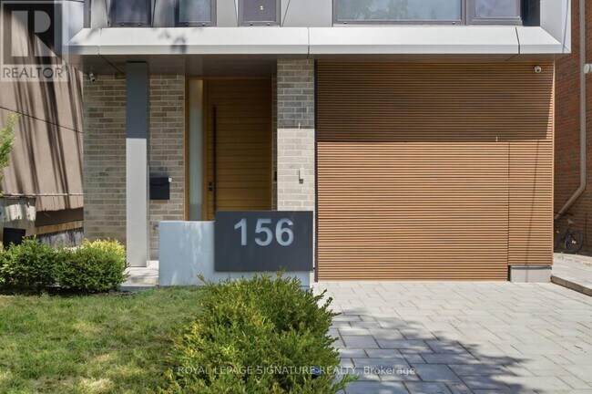Building Photo - 156 Snowdon Ave