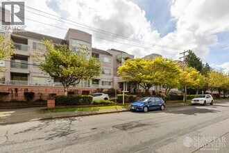 Building Photo - 5488 Arcadia Rd