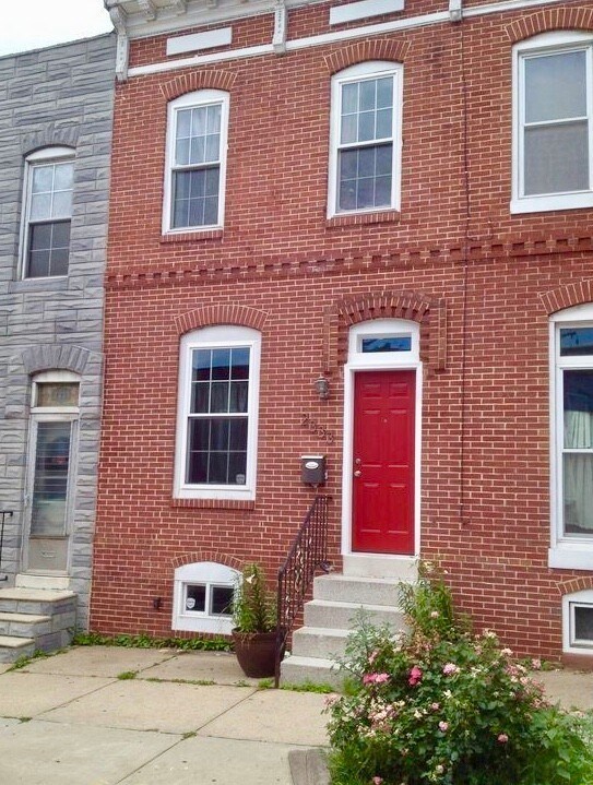 Primary Photo - Updated 3 Bedroom Townhome ~ Patterson Place!