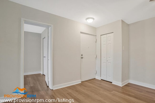 Foto del edificio - 2574 Riva Rd