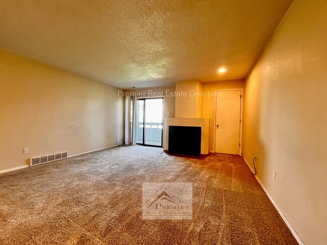Foto del edificio - 1236 Firefly Cir