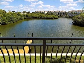 Building Photo - 8804 Bay Pointe Dr