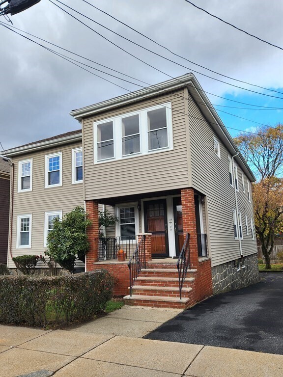 25 Glendower Rd Unit 2, Boston, MA 02131 Condo for Rent in Boston, MA