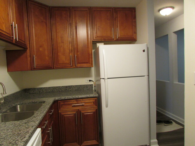 Building Photo - 1127 Miller Ln