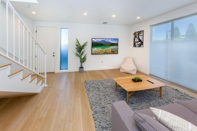 Foto del edificio - 5992 Sawyer St