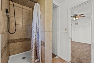 Building Photo - 1002 Orange St