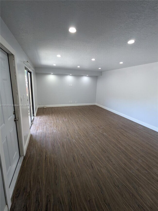 Building Photo - 5825 Swordfish Ct