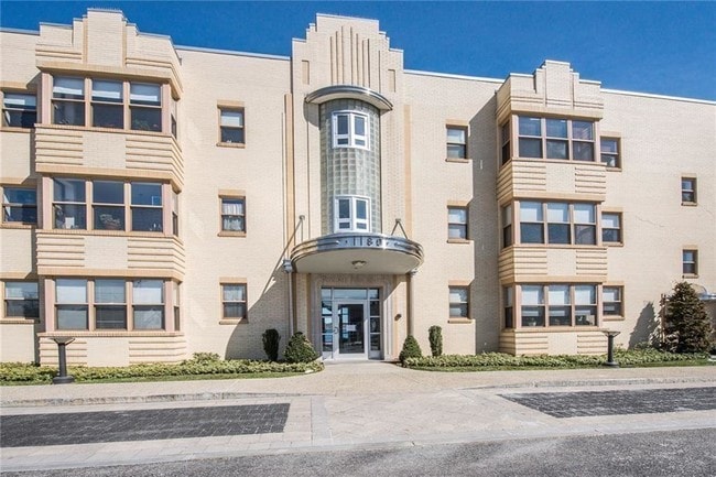 Building Photo - 1180 Narragansett Blvd