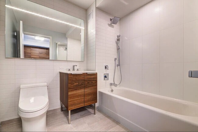 Building Photo - 171 Suffolk St