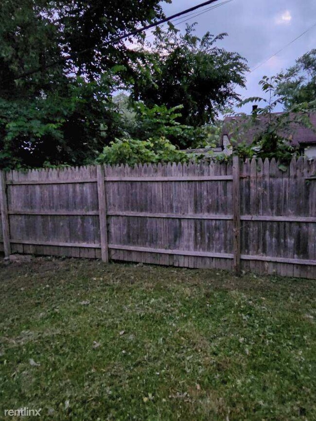 Foto del edificio - 4 br, 1 bath House - 140 Dale St