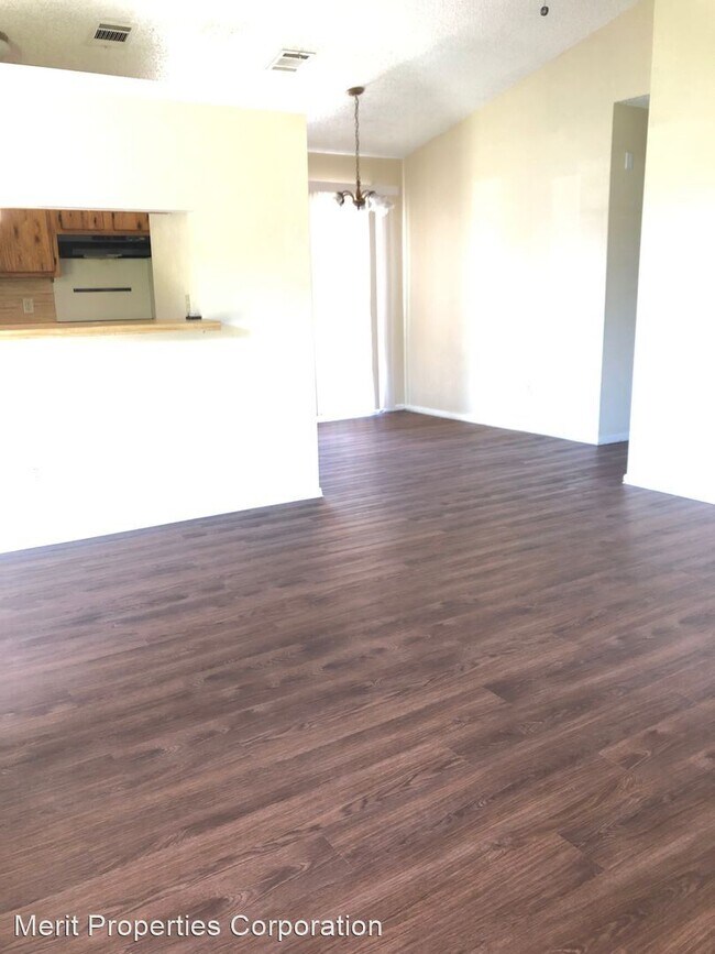 Building Photo - 2 br, 2 bath House - 11919 B Sunhillow Bend