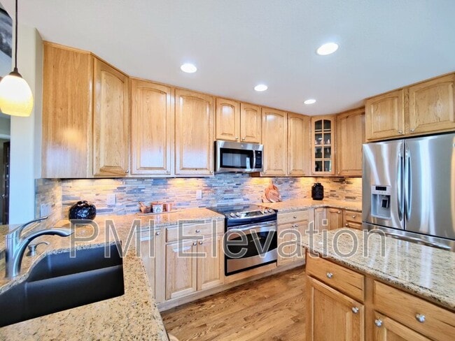 Building Photo - 9751 S Westbury Way