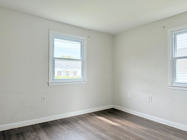 Foto del edificio - 2 bed, 1 bath Seaford Home with a Private ...