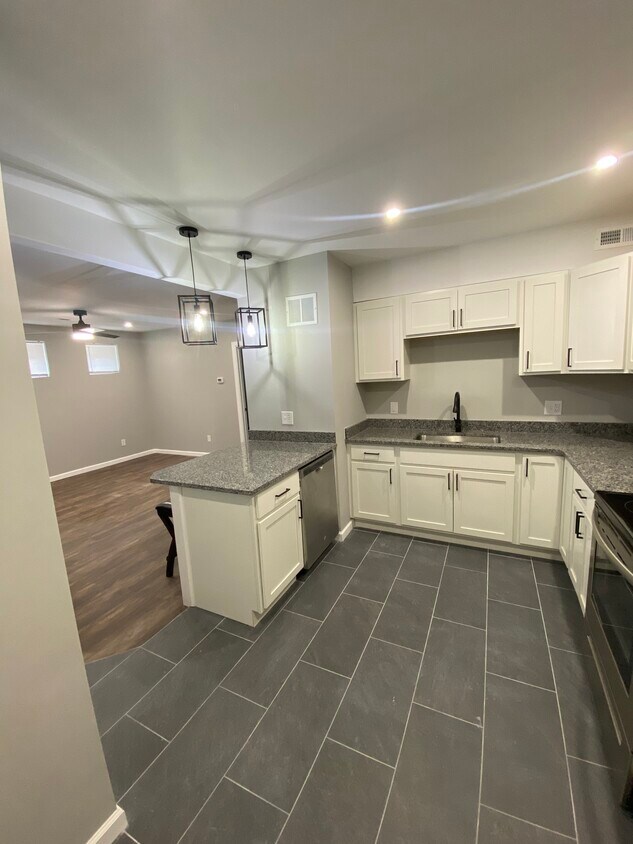 Foto principal - 1235 Summit St