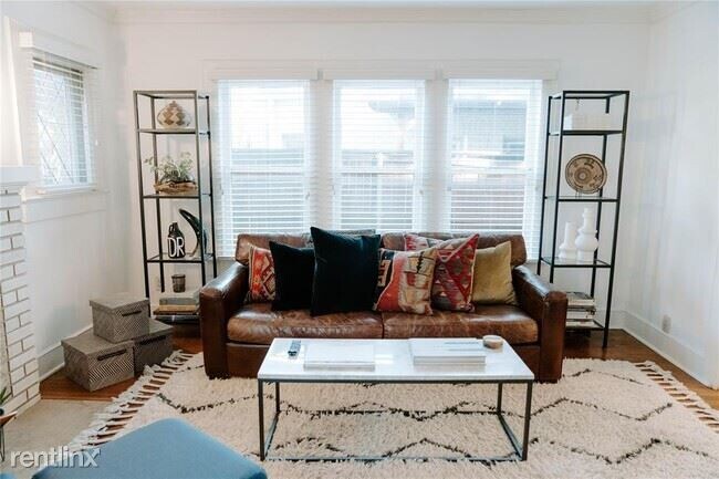 Foto del edificio - 2 br, 1 bath House - 116 S Briscoe Blvd