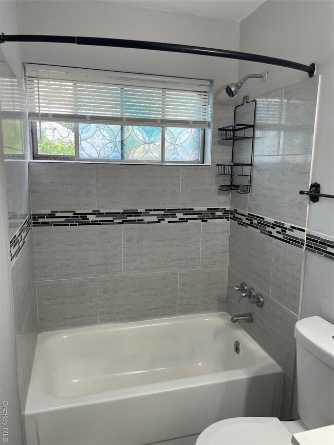Foto del edificio - 173 Sugarwood Ln
