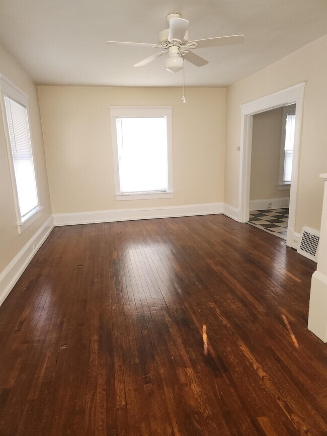 Foto del edificio - 1405 8th St NW