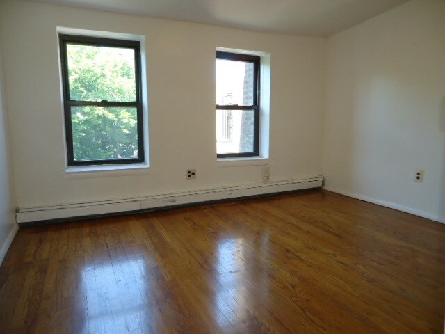 Foto del edificio - 326 Carlton Ave