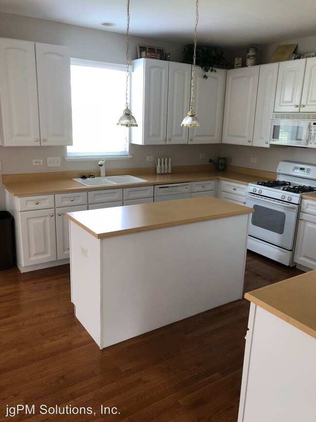 Building Photo - 3 br, 2.5 bath House - 3054 Gaylord  Lane