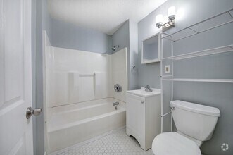 Building Photo - 602 W 36th St