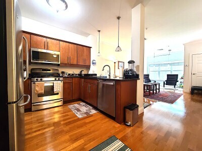 Primary Photo - 35 Commonwealth Ave