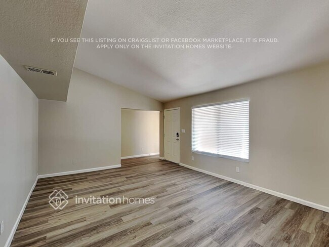 Building Photo - 10444 W Devonshire Ave