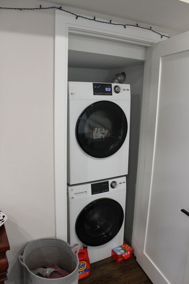 Foto del edificio - Modern 3bed w/2 bath