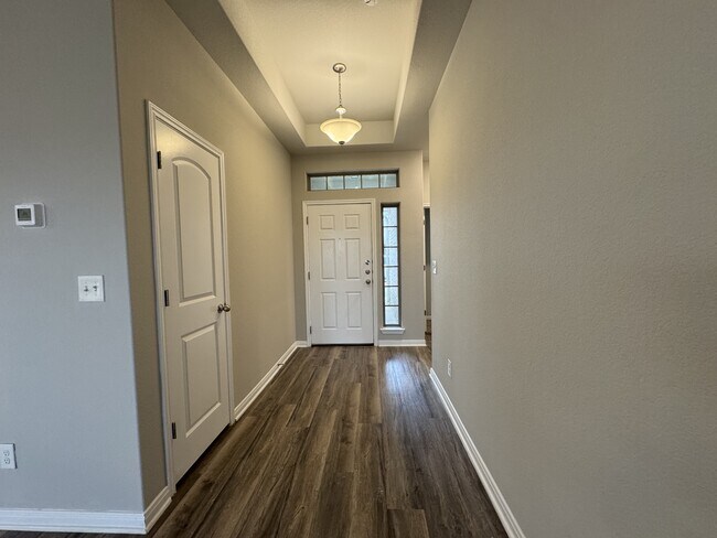 Foto del edificio - 612 Parkfield Ln