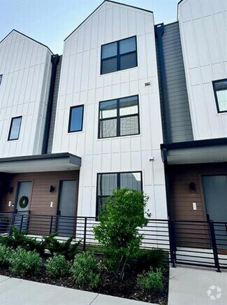 Building Photo - 2100 Legacy Dr