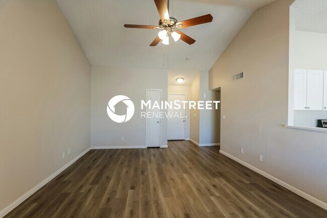 Building Photo - 3 Bedroom Pet-Friendly Home in GLENDALE, A...